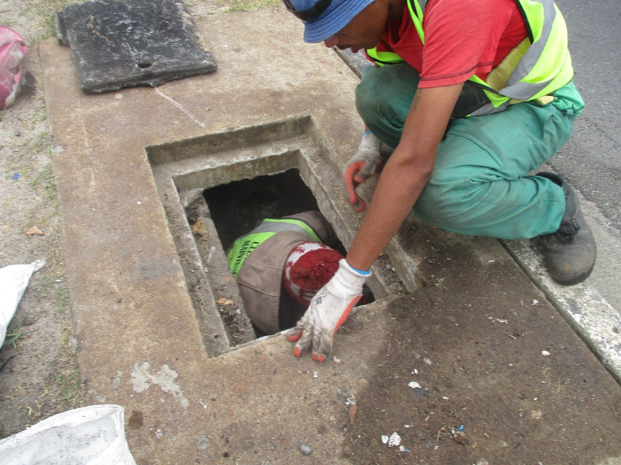 cleaning of drains 2