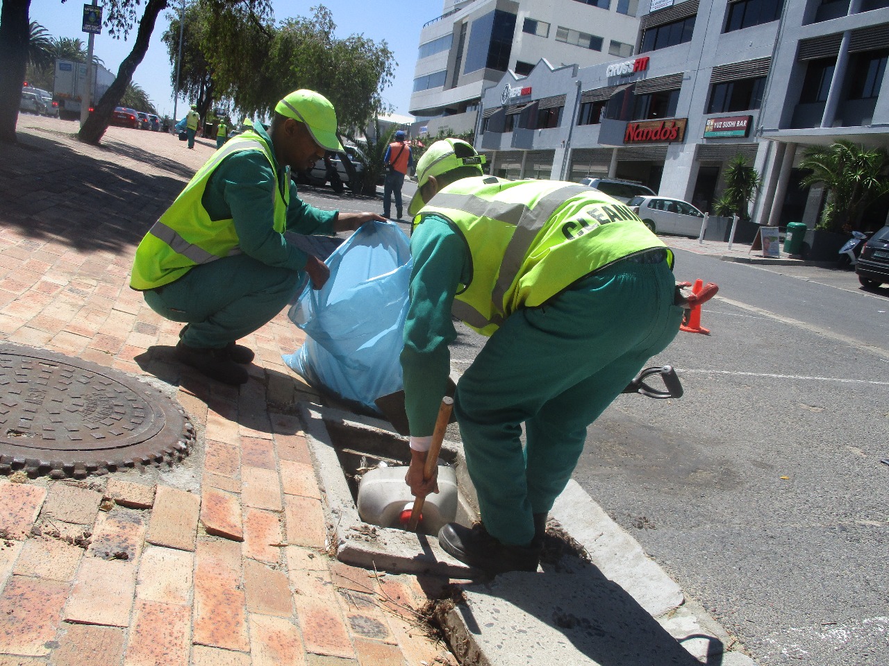 cleaning of drains 3